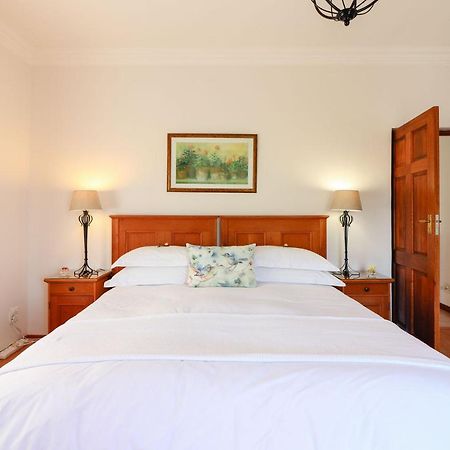 A Tuscan Villa Guest House Фиш Хук Екстериор снимка