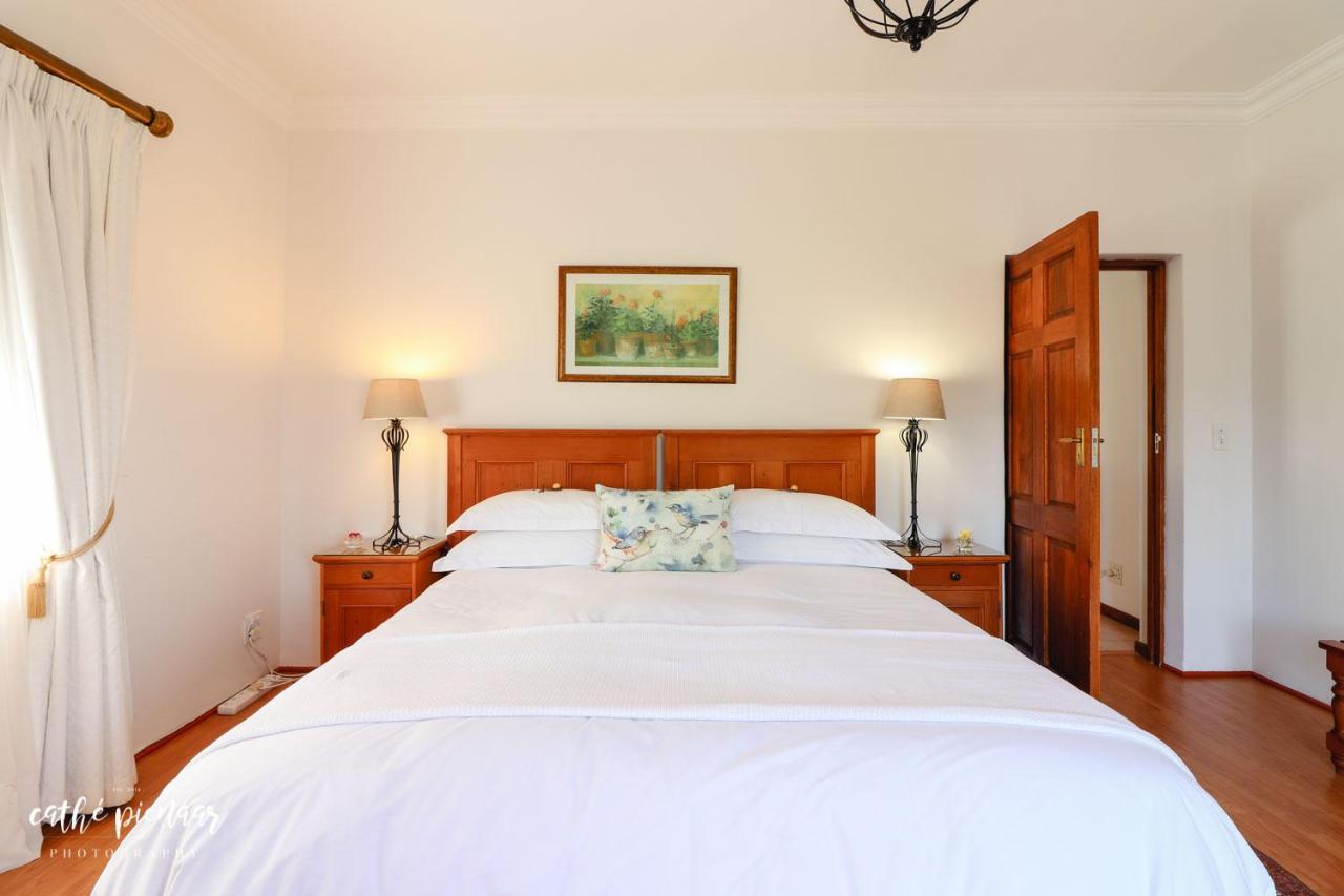 A Tuscan Villa Guest House Фиш Хук Екстериор снимка