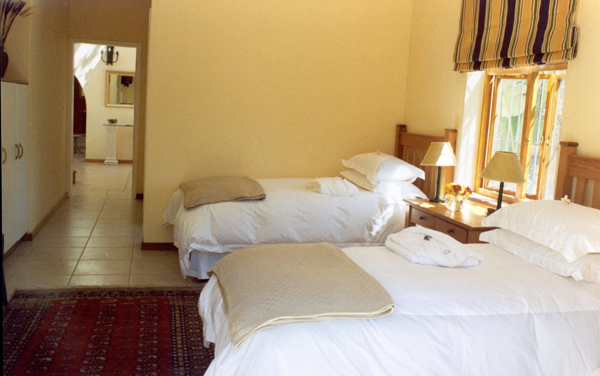 A Tuscan Villa Guest House Фиш Хук Екстериор снимка