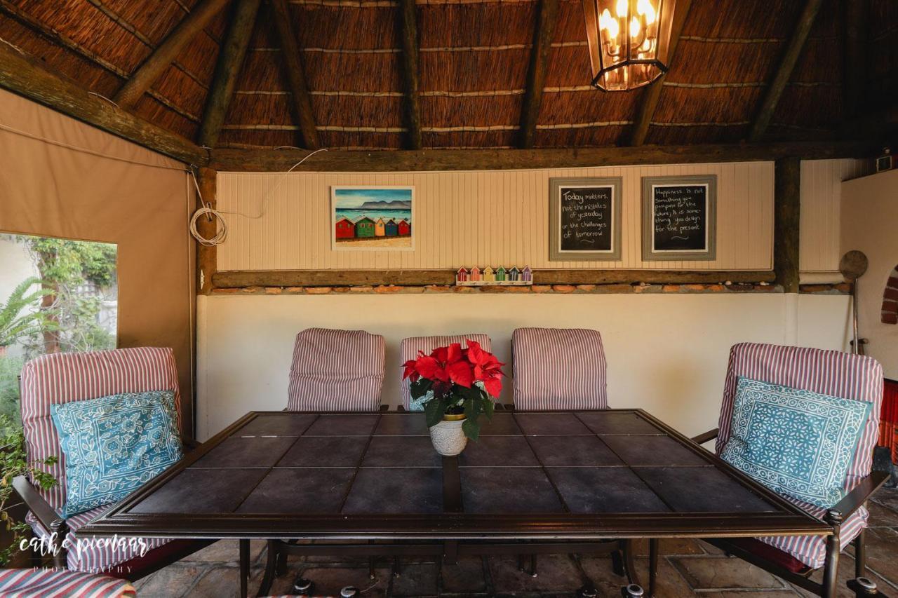 A Tuscan Villa Guest House Фиш Хук Екстериор снимка