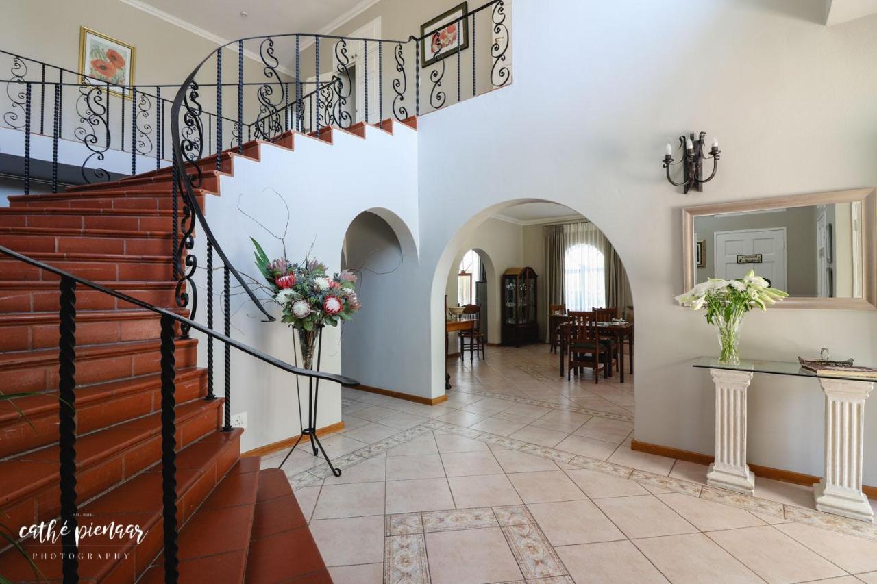 A Tuscan Villa Guest House Фиш Хук Екстериор снимка