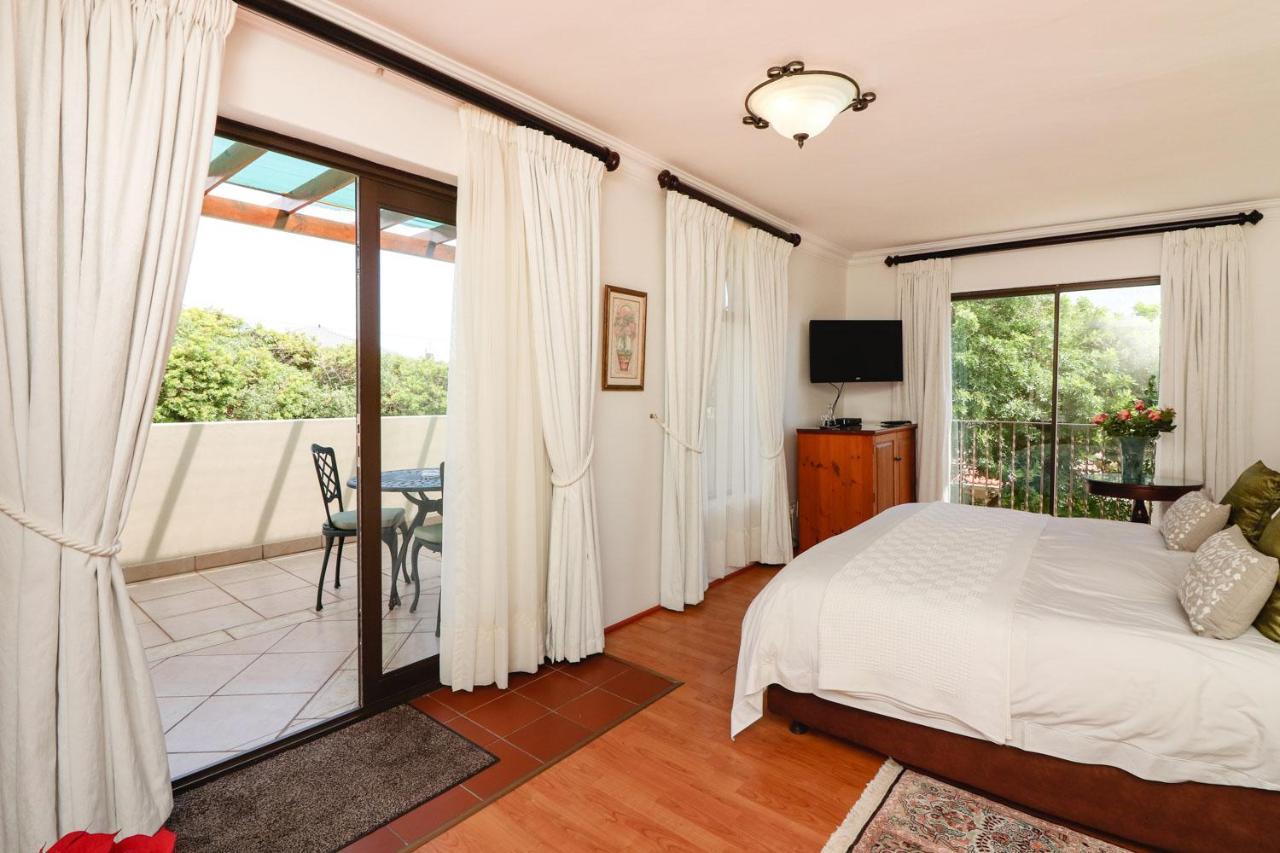 A Tuscan Villa Guest House Фиш Хук Екстериор снимка