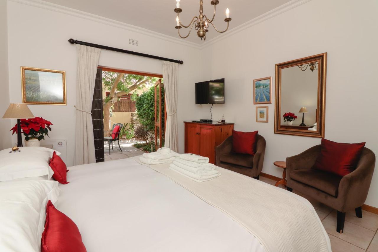 A Tuscan Villa Guest House Фиш Хук Екстериор снимка